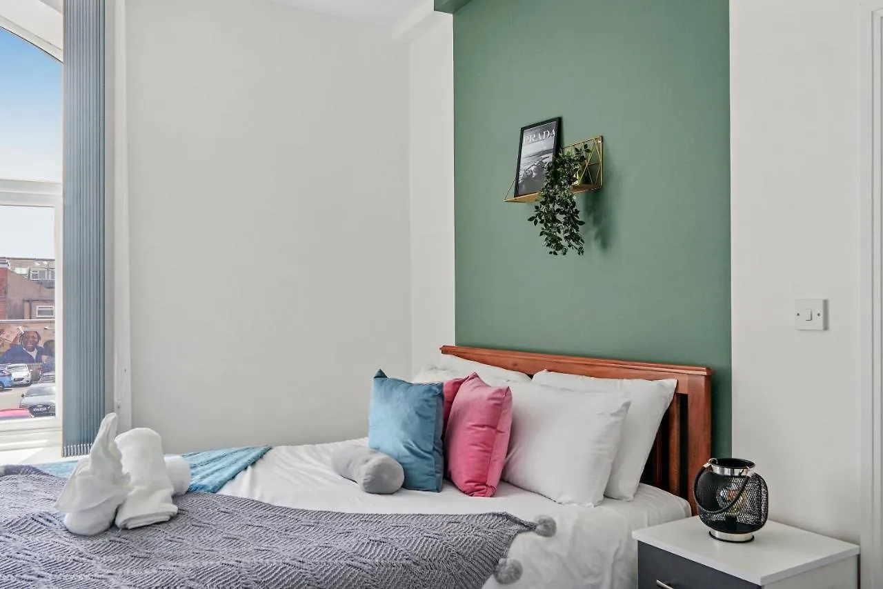 The Deluxe Apartments Of Blackpool - Gym - Cinema Room United Kingdom