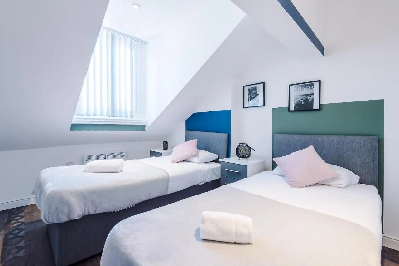 The Deluxe Apartments Of Blackpool - Gym - Cinema Room
