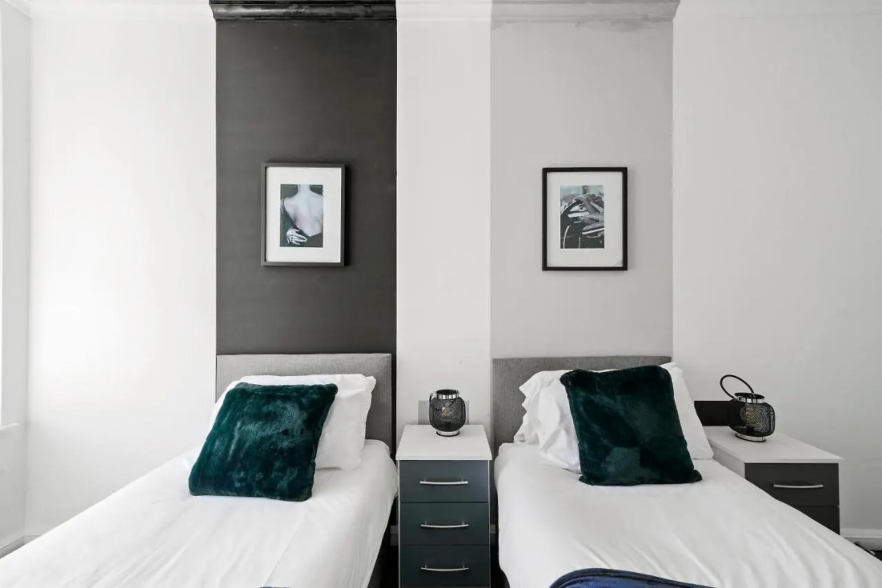 The Deluxe Apartments Of Blackpool - Gym - Cinema Room United Kingdom