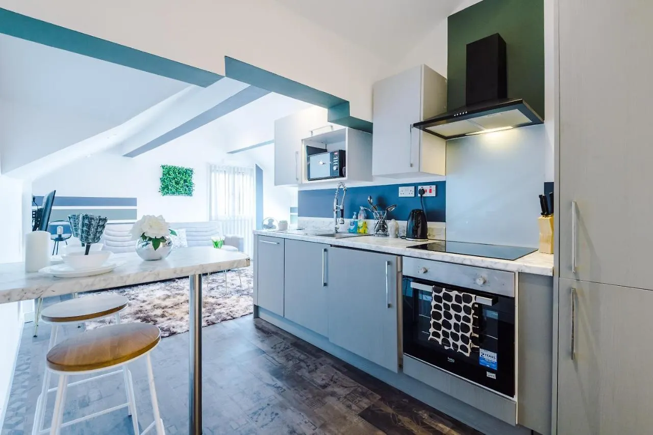 The Deluxe Apartments Of Blackpool - Gym - Cinema Room
