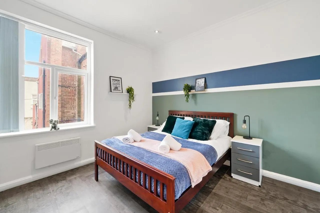 The Deluxe Apartments Of Blackpool - Gym - Cinema Room