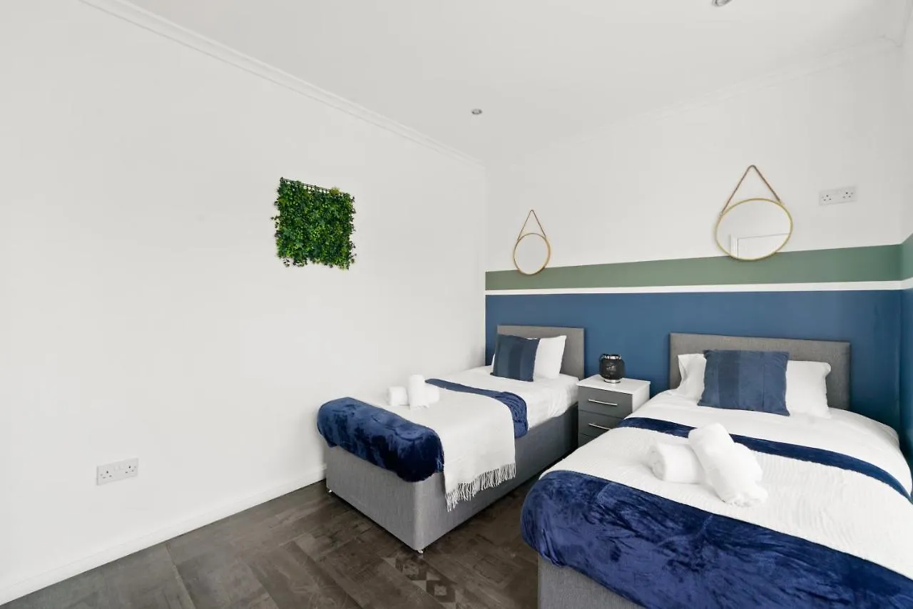 The Deluxe Apartments Of Blackpool - Gym - Cinema Room 영국